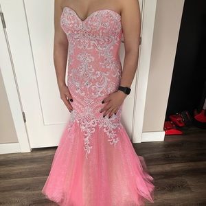 New without tags// only worn for picture